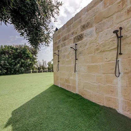 Villa A World Of Your Own, Luxurious With Pools By 360 Estates *