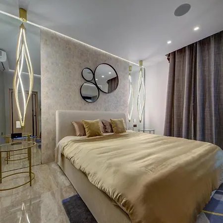 Villa A World Of Your Own, Luxurious With Pools By 360 Estates