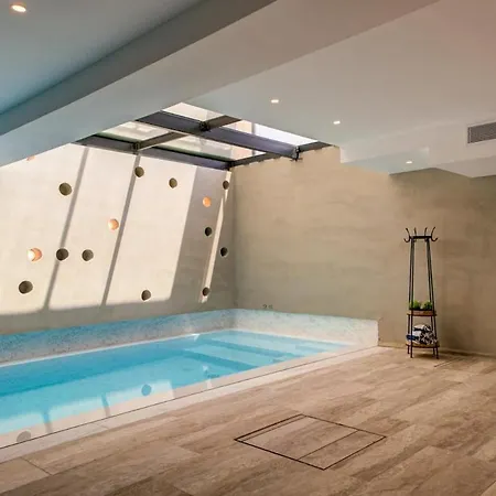 A World Of Your Own, Luxurious With Pools By 360 Estates Il-Mizieb