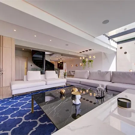 Villa A World Of Your Own, Luxurious With Pools By 360 Estates *