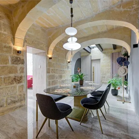 A World Of Your Own, Luxurious With Pools By 360 Estates Villa *