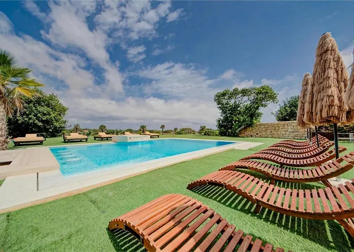 A World Of Your Own, Luxurious With Pools By 360 Estates Il-Mizieb