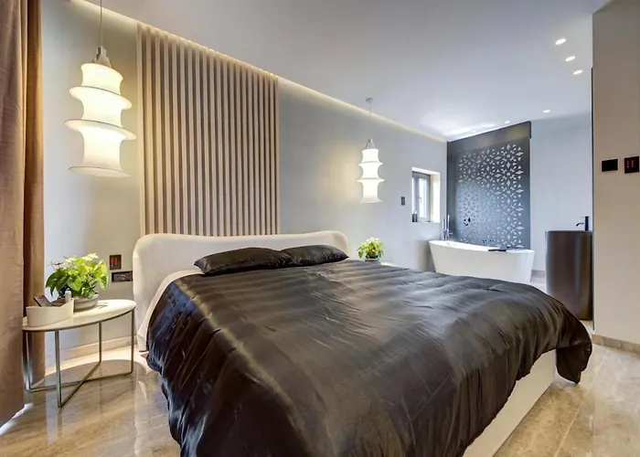 A World Of Your Own, Luxurious With Pools By 360 Estates * Il-Mizieb