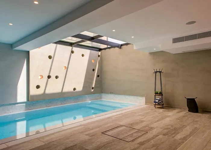 A World Of Your Own, Luxurious With Pools By 360 Estates Il-Mizieb