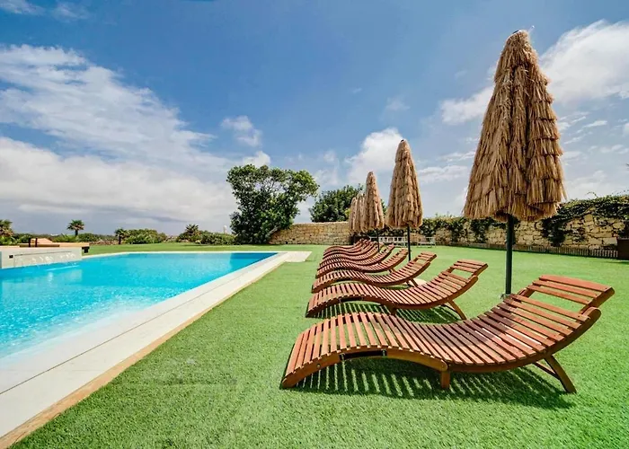 A World Of Your Own, Luxurious With Pools By 360 Estates Il-Mizieb