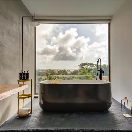 Villa A World Of Your Own, Luxurious With Pools By 360 Estates Il-Mizieb