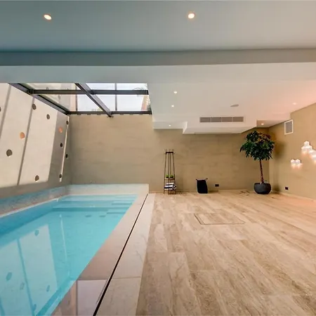 Villa A World Of Your Own, Luxurious With Pools By 360 Estates Il-Mizieb