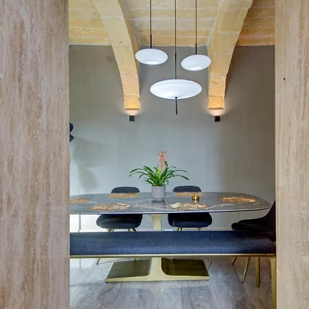 A World Of Your Own, Luxurious With Pools By 360 Estates Villa *