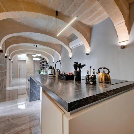 A World Of Your Own, Luxurious With Pools By 360 Estates Il-Mizieb