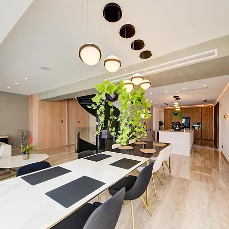 Villa A World Of Your Own, Luxurious With Pools By 360 Estates