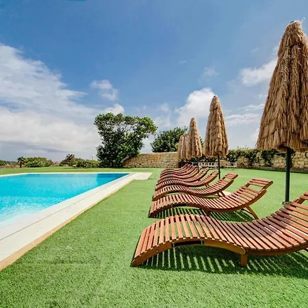 A World Of Your Own, Luxurious With Pools By 360 Estates Il-Mizieb