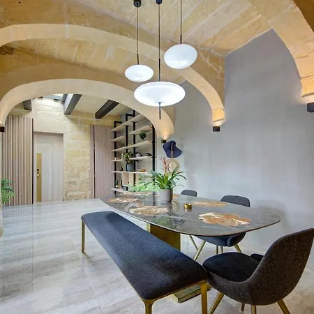 Villa A World Of Your Own, Luxurious With Pools By 360 Estates