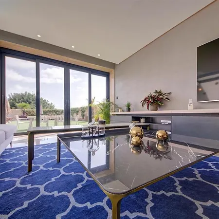 A World Of Your Own, Luxurious With Pools By 360 Estates Il-Mizieb