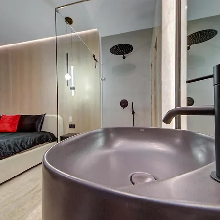 A World Of Your Own, Luxurious With Pools By 360 Estates Villa *