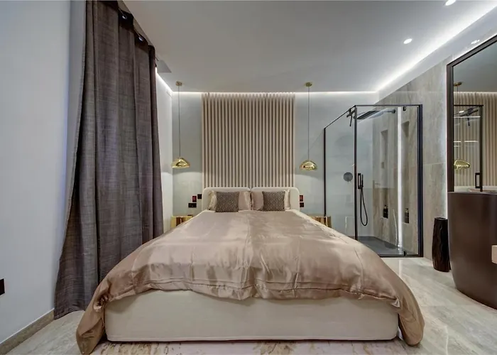 A World Of Your Own, Luxurious With Pools By 360 Estates Vilă