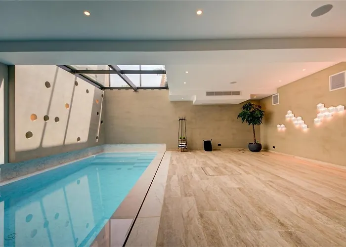 Vilă A World Of Your Own, Luxurious With Pools By 360 Estates Il-Mizieb