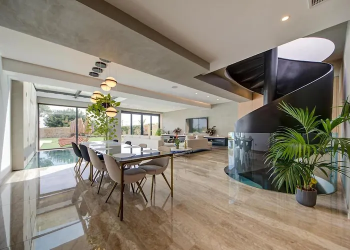 A World Of Your Own, Luxurious With Pools By 360 Estates Vilă Il-Mizieb