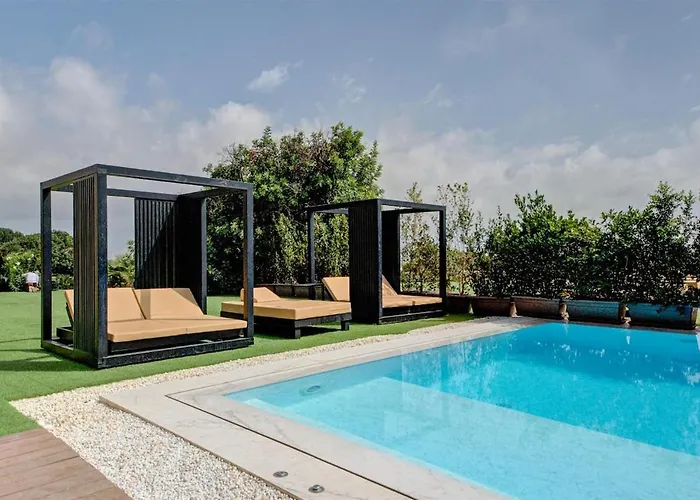 Vilă A World Of Your Own, Luxurious With Pools By 360 Estates